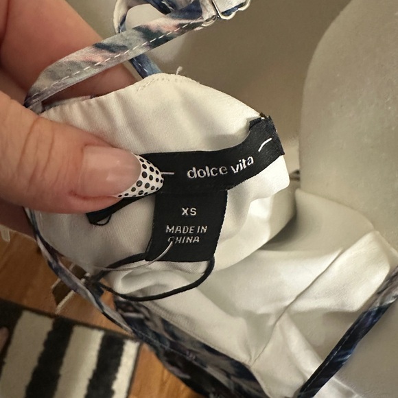 Dolce Vita Faith V Neck Silky Jumpsuit NWT - Picture 8 of 11